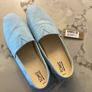NWT Tom’s Alpargata Shoes in Women’s size 11